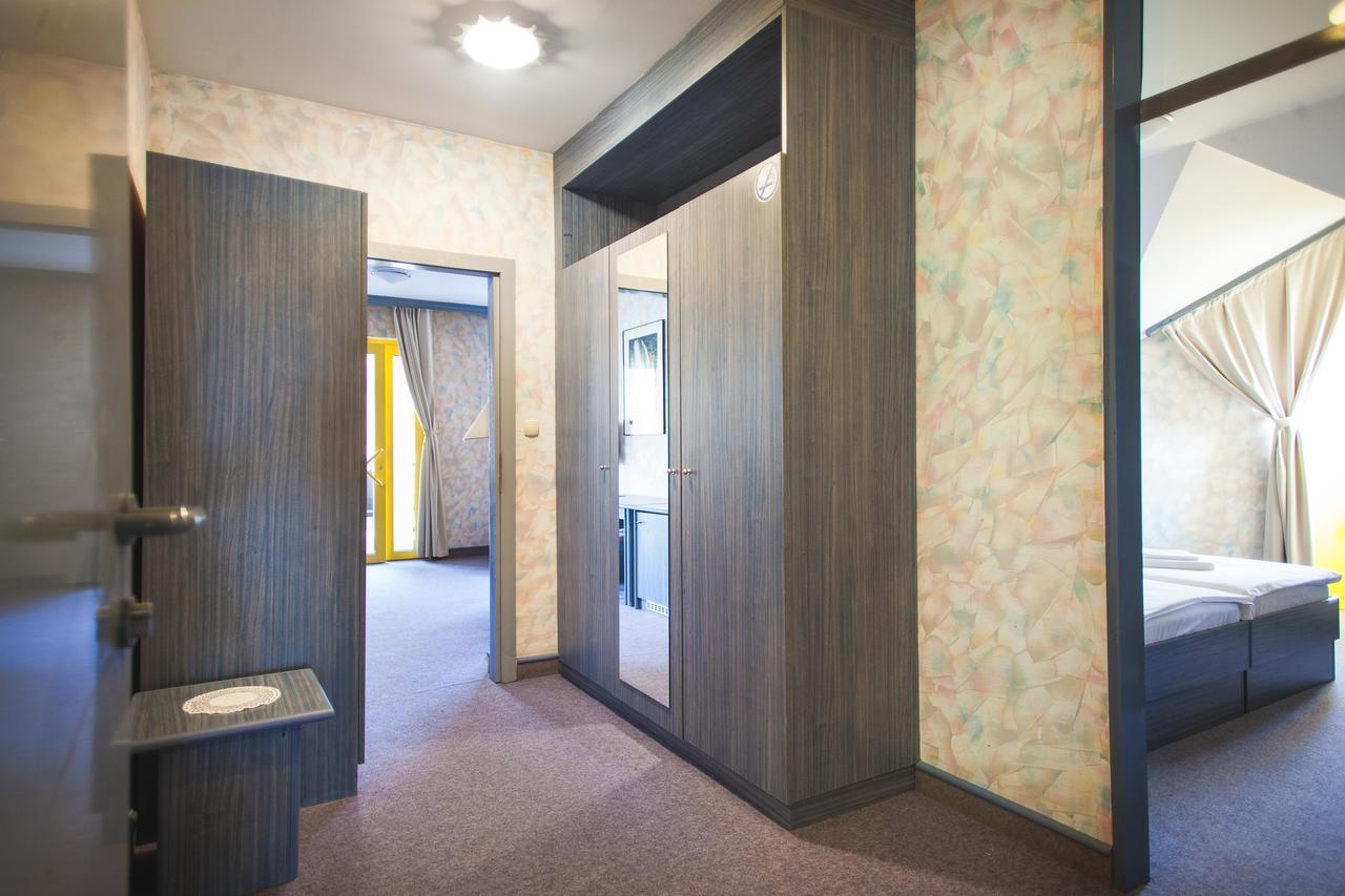 Hotel Dravograd Kültér fotó